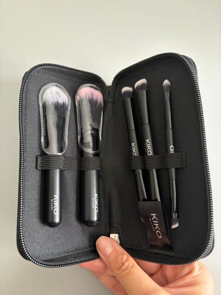 KIKO Siyah Makyaj Fırça Seti - Görsel 2