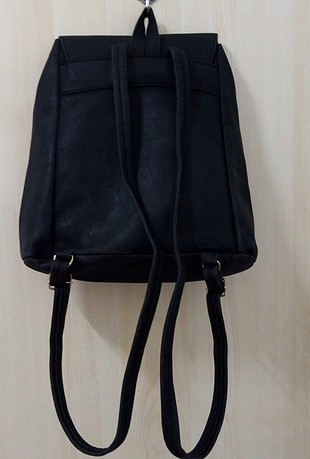 siyah çanta