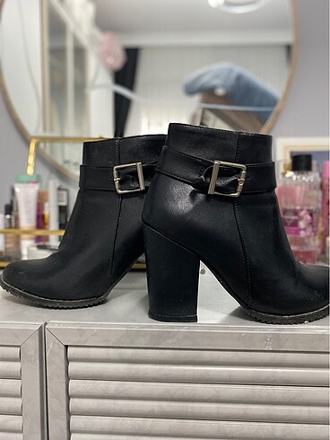 Topuklu bot - Görsel 2