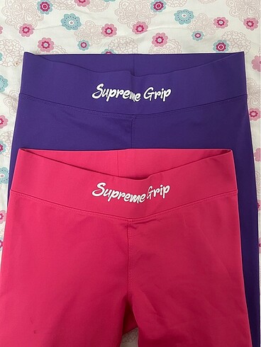 s Beden Supreme marka 2 adet spor tayt