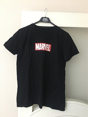 Marvel tişört