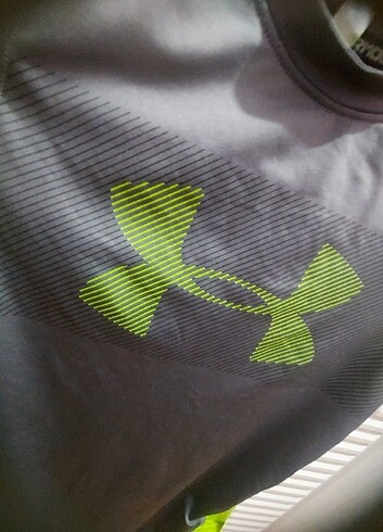 Diğer Tshirt k8z erkek giyebilir