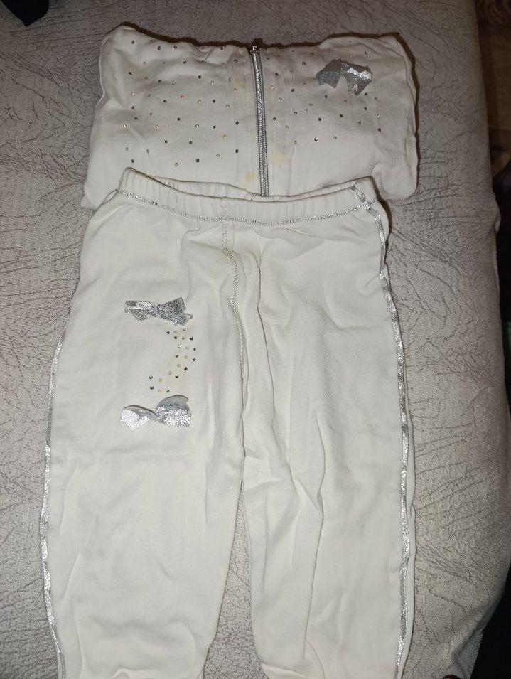 Kız Bebek Beyaz Fermuarlı Takım - Görsel 2