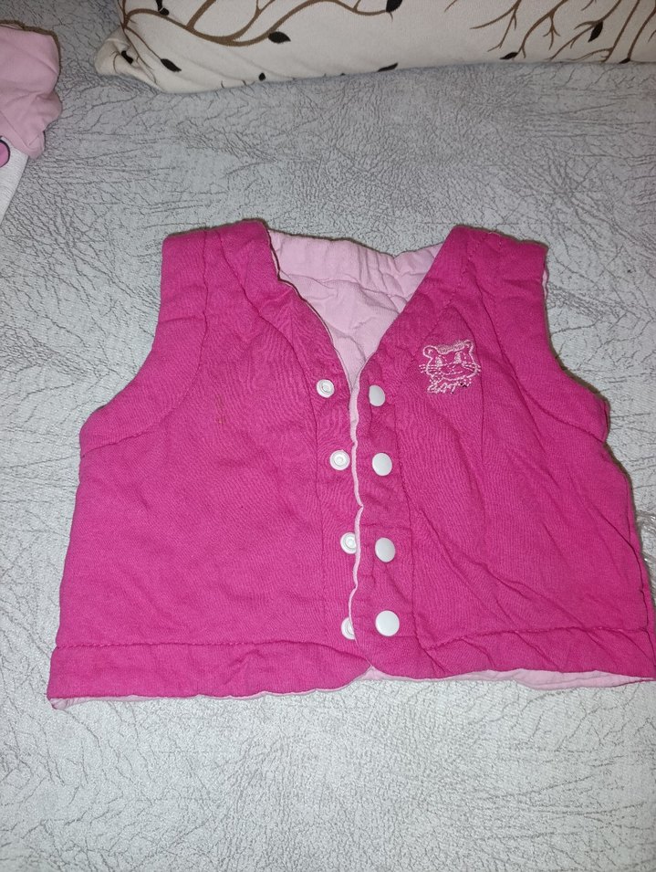 Kız Çocuk Pembe Düğmeli Yelek - Görsel 2