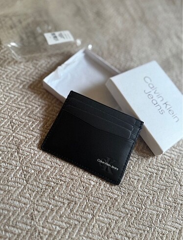 Calvin Klein kartlık