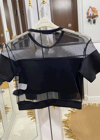 Tül detaylı Crop Bluz - Görsel 4