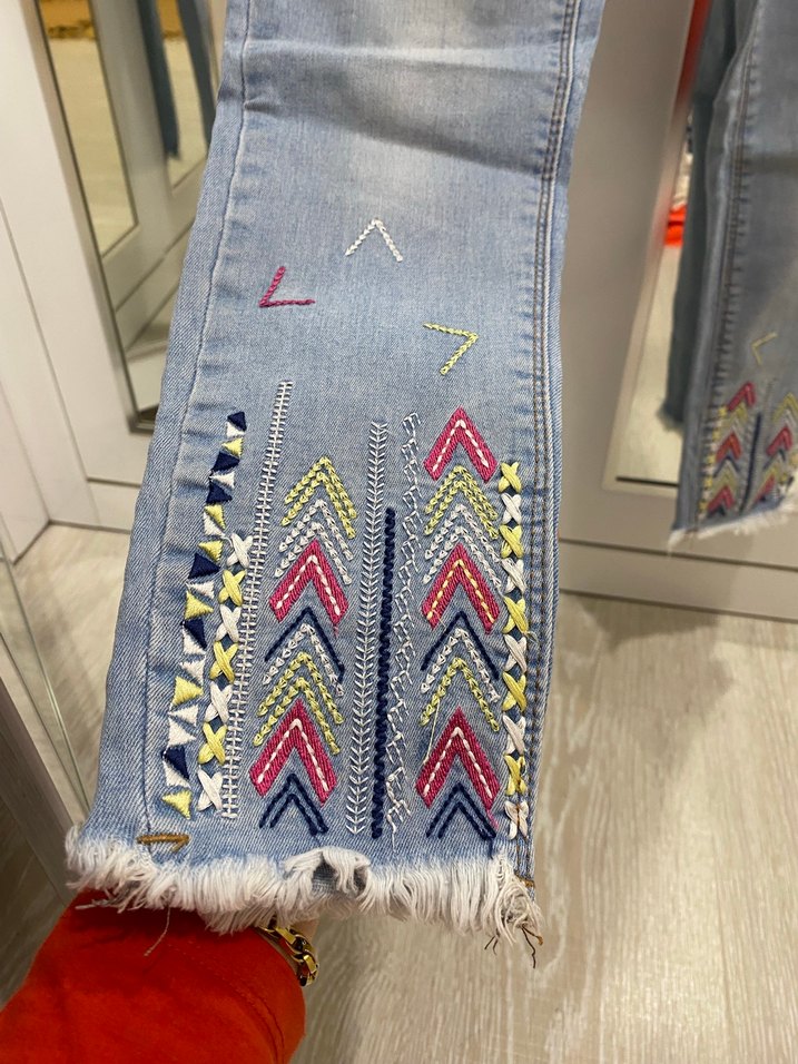 Renkli Nakışlı Mini Denim Jean - Görsel 3