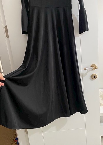 Siyah Uzun Kollu Gotik Kadın Elbise - Görsel 4