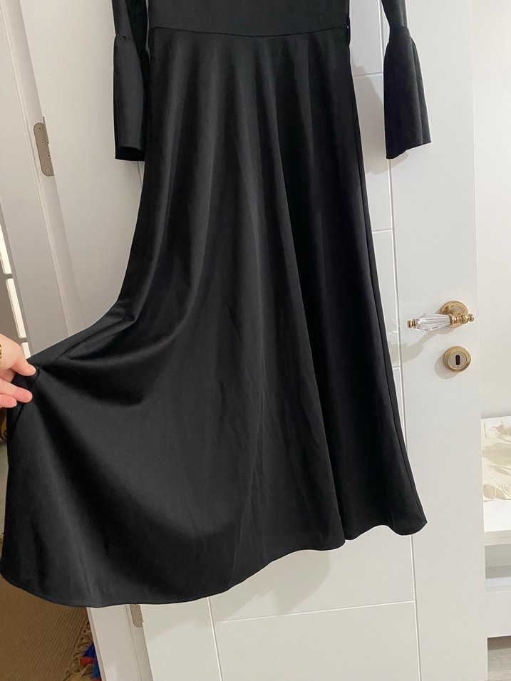 Siyah Uzun Kollu Gotik Kadın Elbise - Görsel 4