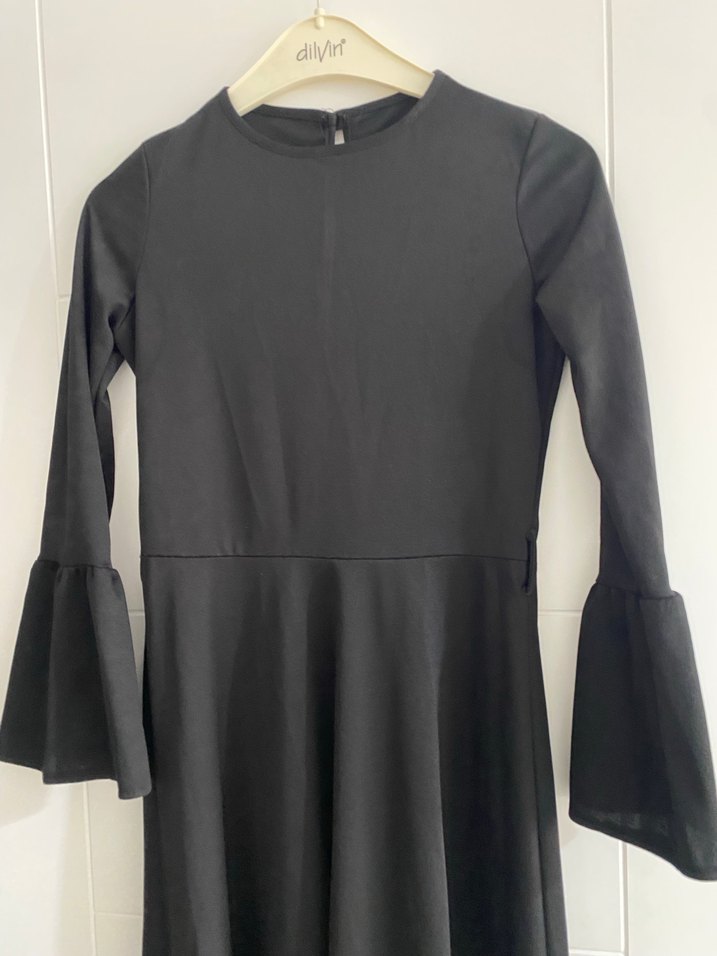 Siyah Uzun Kollu Gotik Kadın Elbise - Görsel 3