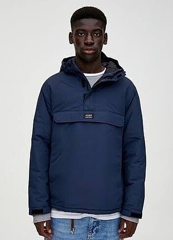 Pull and Bear Kanguru mont