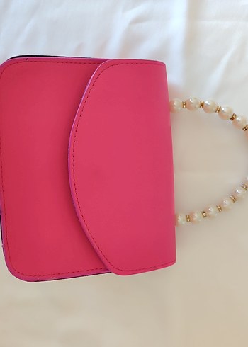 Pembe Zincir Detaylı Deri Kadın Çanta