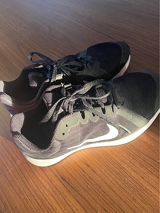nike siyah spor ayakkabı