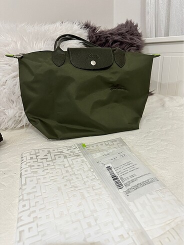 Longchamp Longchamp medium
