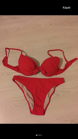 kırmızı bikini 