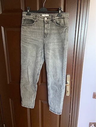 Gri Mom Jean