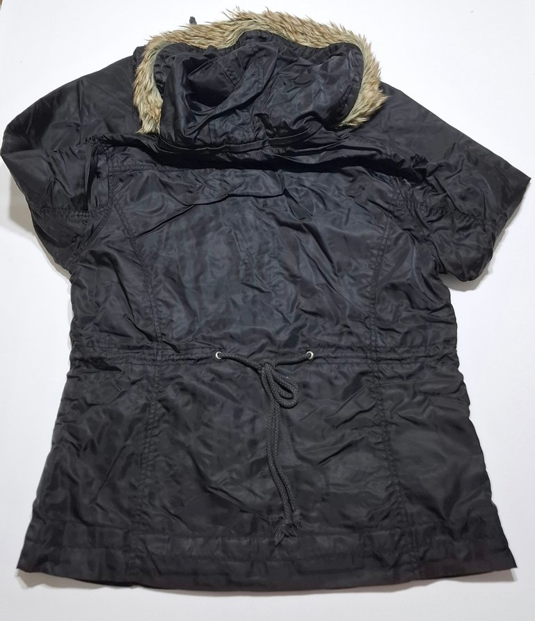 Mavi Kürklü Siyah Kadın Midi Mont - Görsel 3