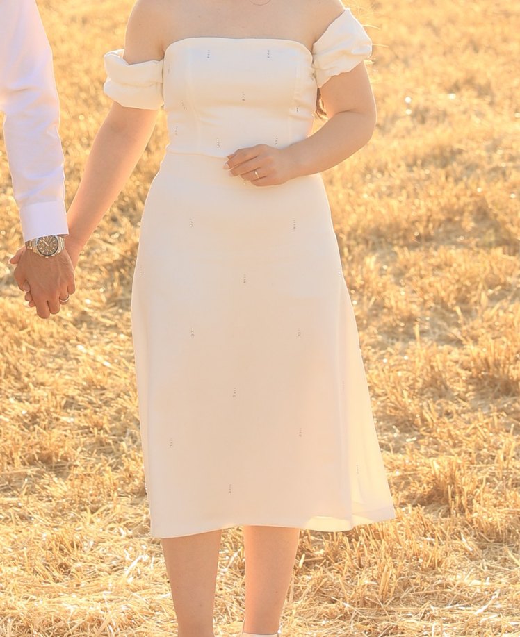 Dış çekim beyaz elbise - Görsel 2