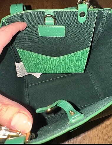  Beden İpekyol monogram çanta