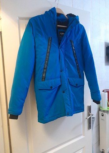 Erkek Çocuk Mavi Kapüşonlu mont lcwaikiki 12 /13 yaş - Görsel 2