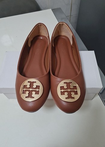 Tory Burch Kahverengi Tokalı Kadın Babet - Görsel 6