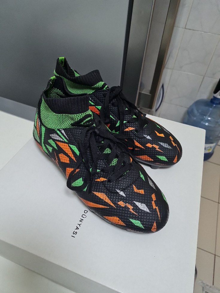 Erkek Çok Renkli Yılan Desenli Spor Ayakkabı krampon - Görsel 3