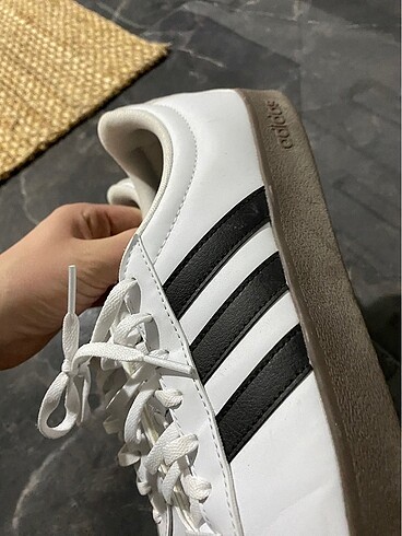44 Beden beyaz Renk Adidas spor ayakkabı