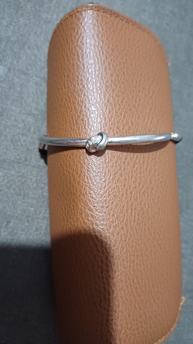 Yıldızlı Altın Renk Zincir Kolye - Görsel 3