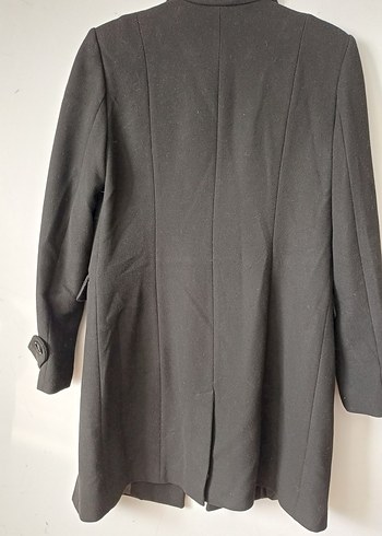 Düğmeli Siyah Kaban - Görsel 3