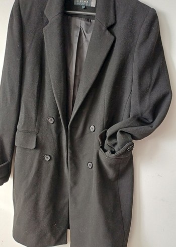 Düğmeli Siyah Kaban - Görsel 4