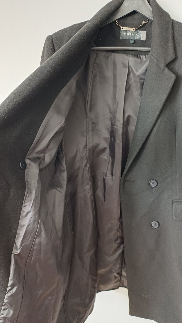 Düğmeli Siyah Kaban - Görsel 5