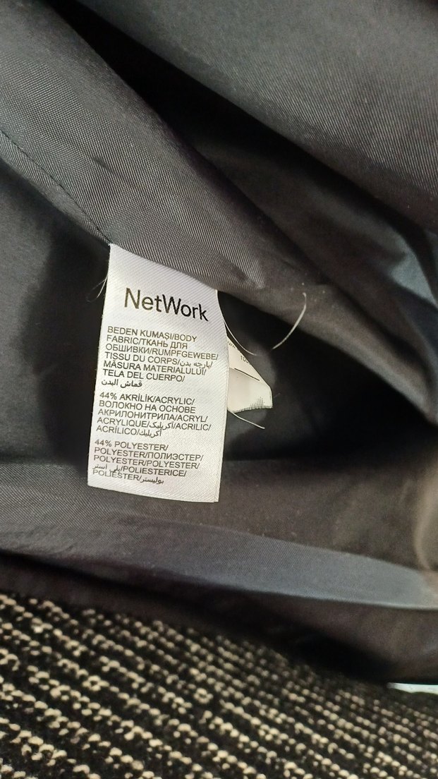 Kemerli Kapüşonlu Kadın Kaban - Görsel 4