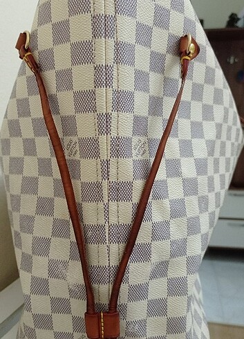 Louis Vuitton Louis Vuitton 