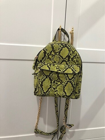 Yılan deri görünümlü çanta - Görsel 2