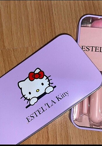 Hello Kitty Hello kitty 7?li fırça seti sıfır ürün