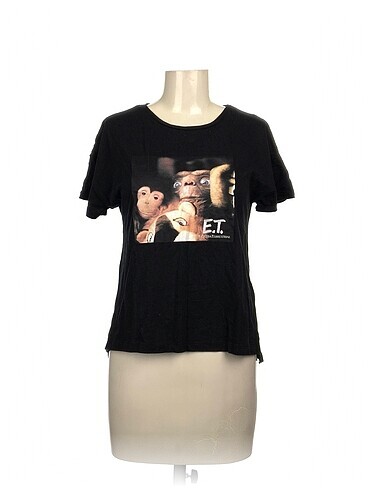 PreLoved T-shirt %70 İndirimli.