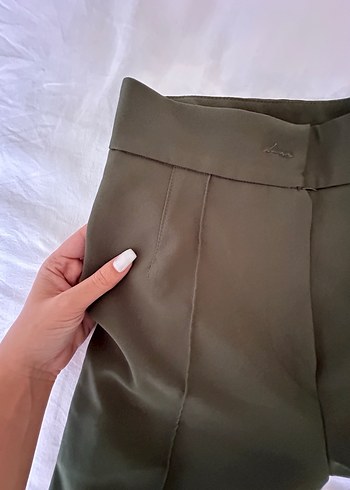 Diğer Kadın Bej Piliseli Kumaş Pantolon