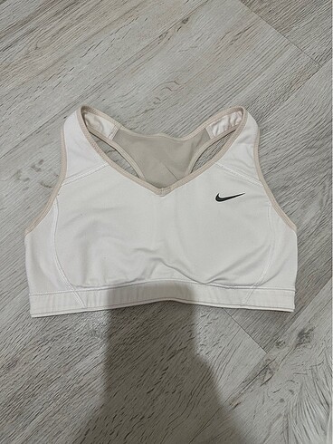 Nike crop