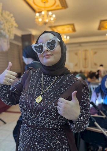 Kuyruklu tesettür abiye - Görsel 3