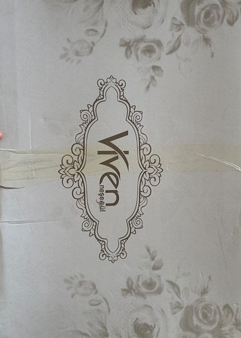 Nakışlı Parlak yatak örtüsü seti - Görsel 2