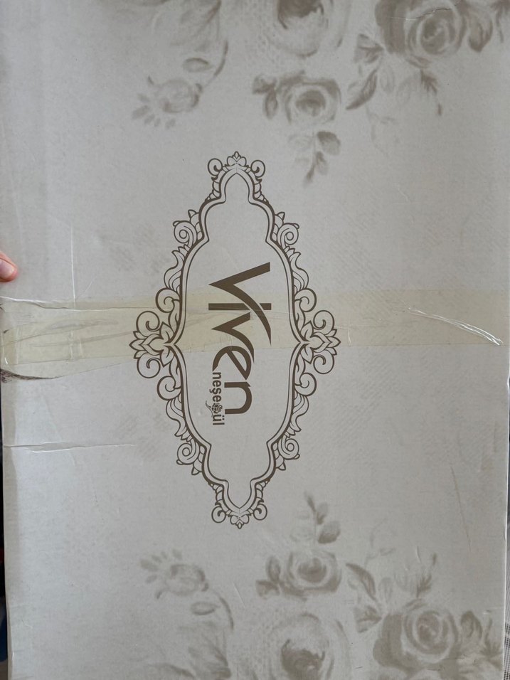 Nakışlı Parlak yatak örtüsü seti - Görsel 2