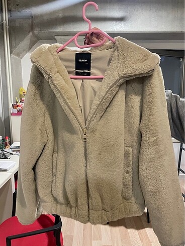 Pull and Bear Pull and bear pelüş kürk