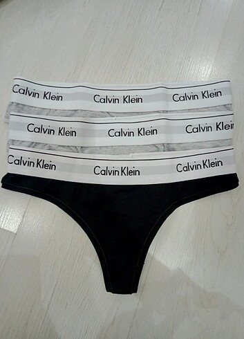 Calvin Klein String