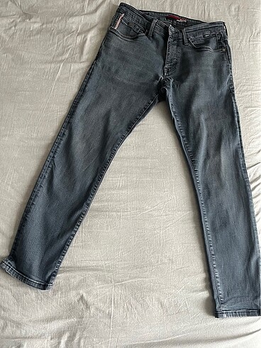 31 Beden gri Renk Mavi Jeans