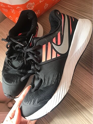 36 Beden Nike spor ayakkabı