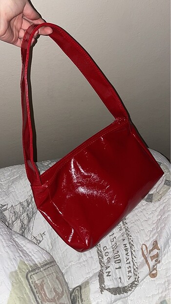 Zara Kırmızı rugan çanta