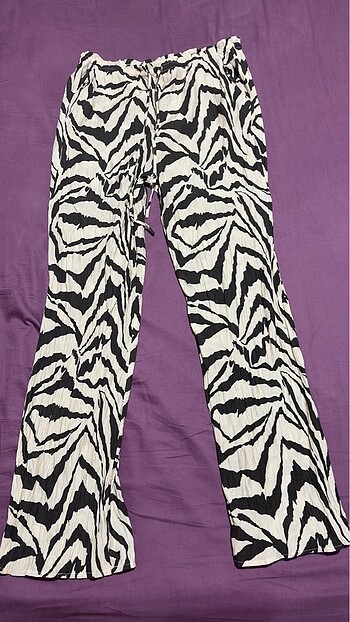 l Beden Zara zebra desen pantolon