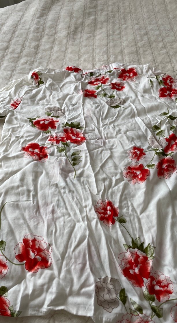 Çiçek desenli kısa kol kadın gömlek - Görsel 5