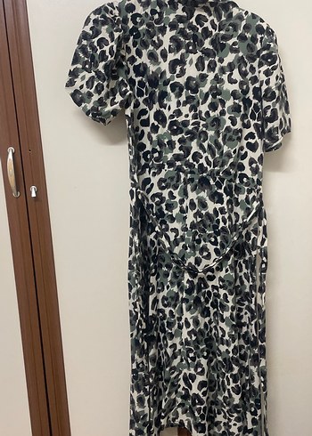 Düğmeli Leopar Desenli Gri Uzun Elbise - Görsel 5