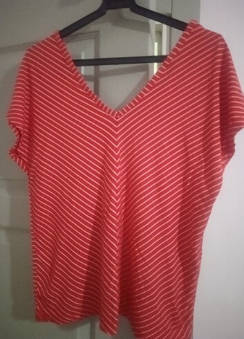 V yaka t-shirt - Görsel 2